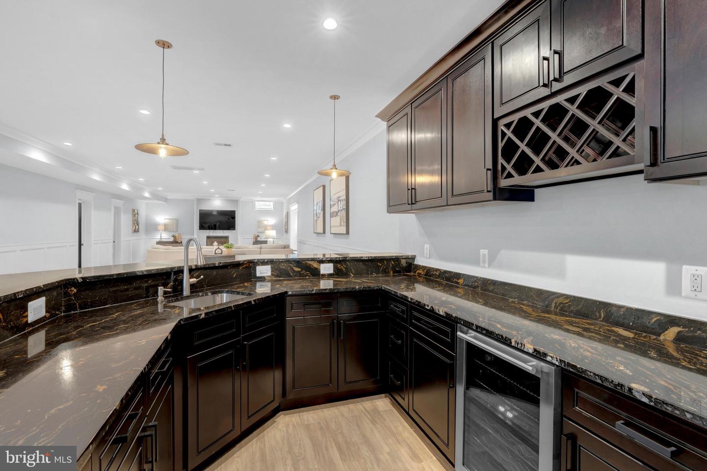 7022 HECTOR RD, MCLEAN, Virginia 22101, 7 Bedrooms Bedrooms, ,7 BathroomsBathrooms,Residential,For sale,7022 HECTOR RD,VAFX2284792 MLS # VAFX2284792