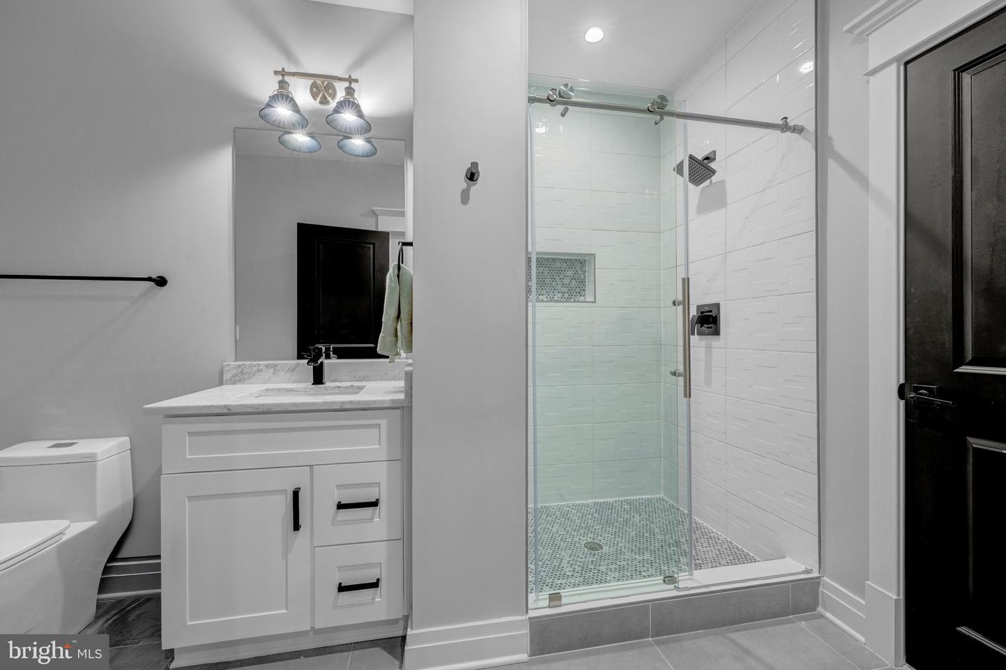 7022 HECTOR RD, MCLEAN, Virginia 22101, 7 Bedrooms Bedrooms, ,7 BathroomsBathrooms,Residential,For sale,7022 HECTOR RD,VAFX2284792 MLS # VAFX2284792