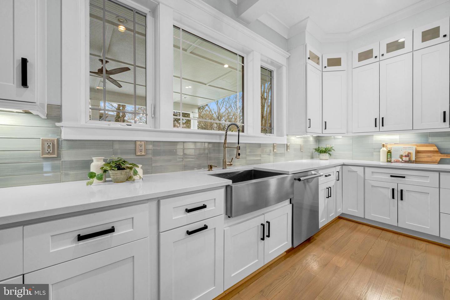 7022 HECTOR RD, MCLEAN, Virginia 22101, 7 Bedrooms Bedrooms, ,7 BathroomsBathrooms,Residential,For sale,7022 HECTOR RD,VAFX2284792 MLS # VAFX2284792