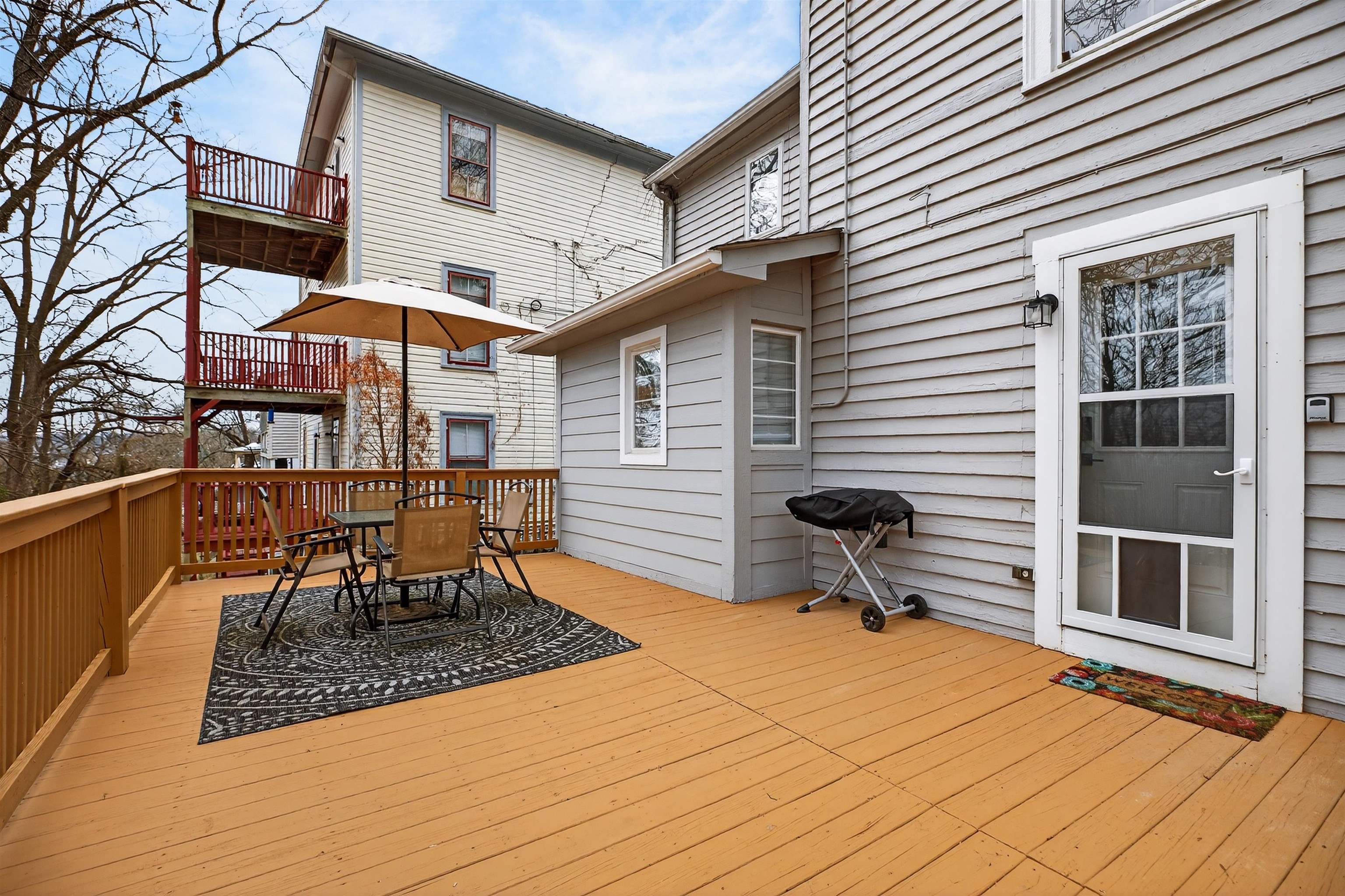 229 N JEFFERSON ST, STAUNTON, Virginia 24401, 2 Bedrooms Bedrooms, ,1 BathroomBathrooms,Residential,229 N JEFFERSON ST,673387 MLS # 673387