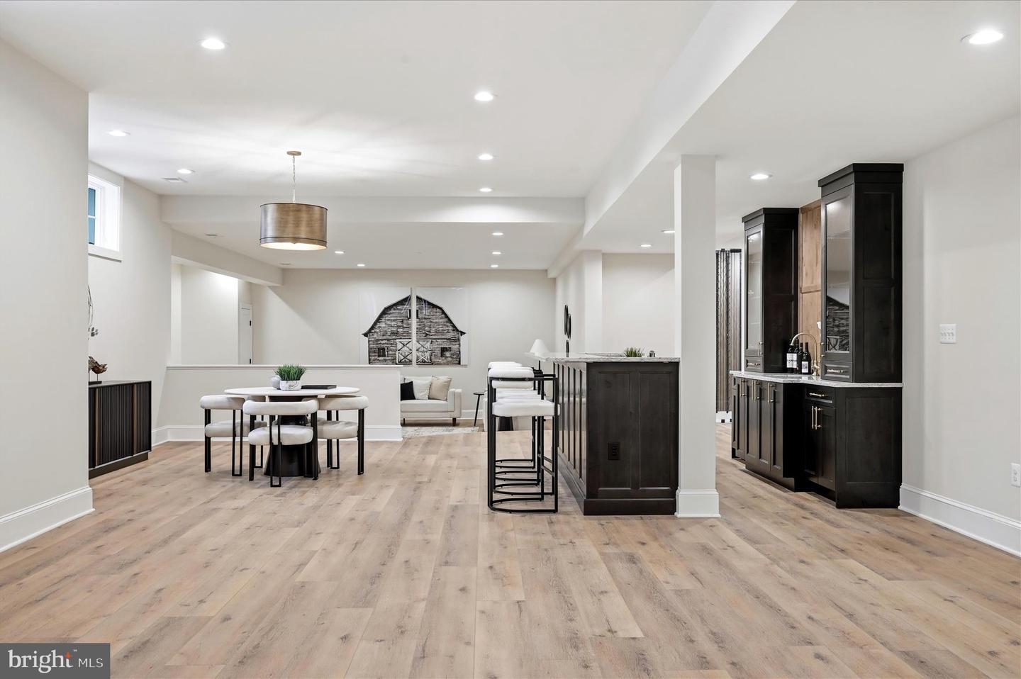 22597 REDHILL MANOR CT, LEESBURG, Virginia 20175, 5 Bedrooms Bedrooms, ,6 BathroomsBathrooms,Residential,For sale,22597 REDHILL MANOR CT,VALO2113704 MLS # VALO2113704