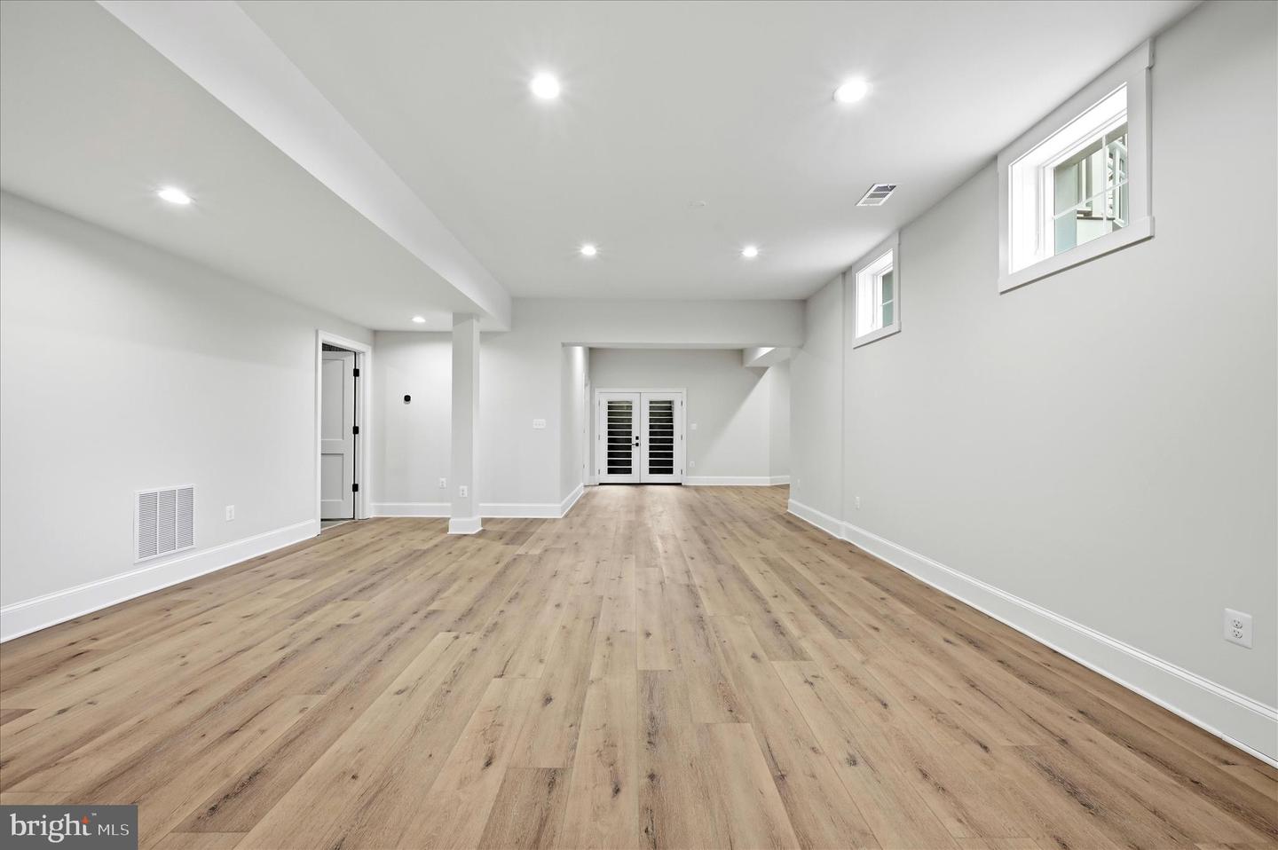 22597 REDHILL MANOR CT, LEESBURG, Virginia 20175, 5 Bedrooms Bedrooms, ,6 BathroomsBathrooms,Residential,For sale,22597 REDHILL MANOR CT,VALO2113704 MLS # VALO2113704