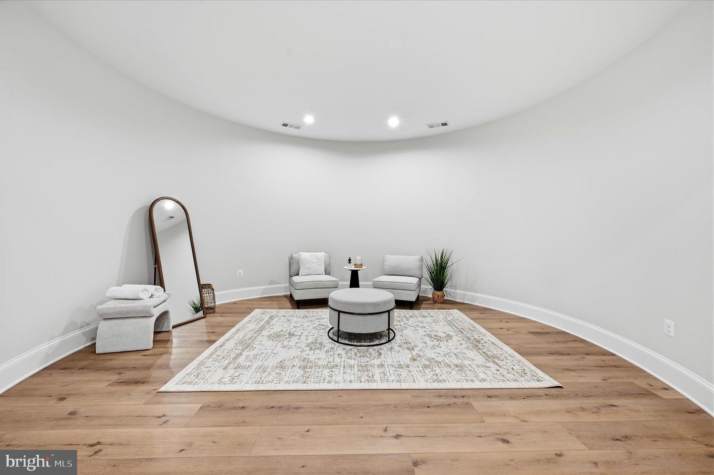 22597 REDHILL MANOR CT, LEESBURG, Virginia 20175, 5 Bedrooms Bedrooms, ,6 BathroomsBathrooms,Residential,For sale,22597 REDHILL MANOR CT,VALO2113704 MLS # VALO2113704