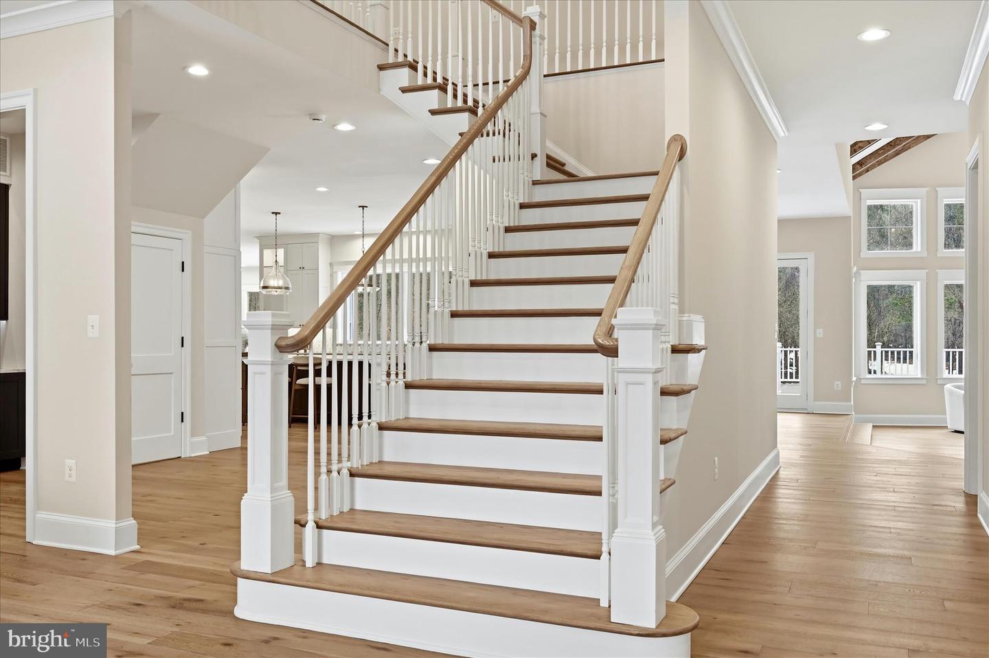 22597 REDHILL MANOR CT, LEESBURG, Virginia 20175, 5 Bedrooms Bedrooms, ,6 BathroomsBathrooms,Residential,For sale,22597 REDHILL MANOR CT,VALO2113704 MLS # VALO2113704