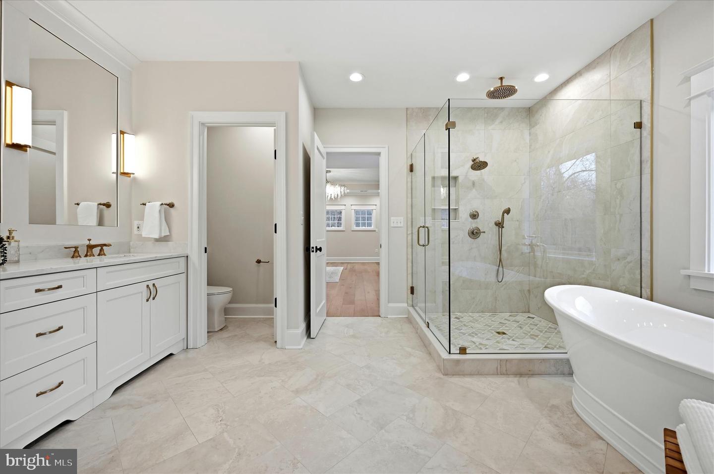 22597 REDHILL MANOR CT, LEESBURG, Virginia 20175, 5 Bedrooms Bedrooms, ,6 BathroomsBathrooms,Residential,For sale,22597 REDHILL MANOR CT,VALO2113704 MLS # VALO2113704