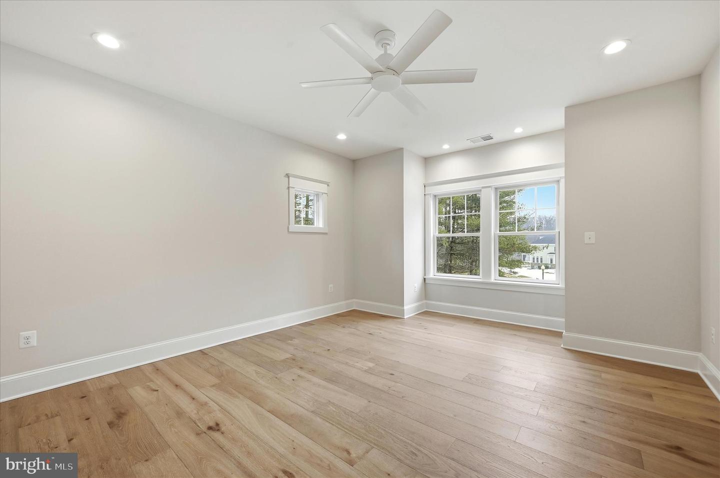 22597 REDHILL MANOR CT, LEESBURG, Virginia 20175, 5 Bedrooms Bedrooms, ,6 BathroomsBathrooms,Residential,For sale,22597 REDHILL MANOR CT,VALO2113704 MLS # VALO2113704