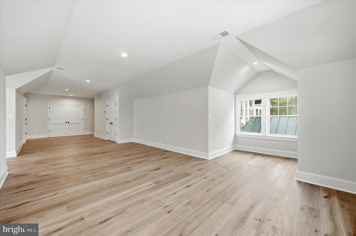 22597 REDHILL MANOR CT, LEESBURG, Virginia 20175, 5 Bedrooms Bedrooms, ,6 BathroomsBathrooms,Residential,For sale,22597 REDHILL MANOR CT,VALO2113704 MLS # VALO2113704