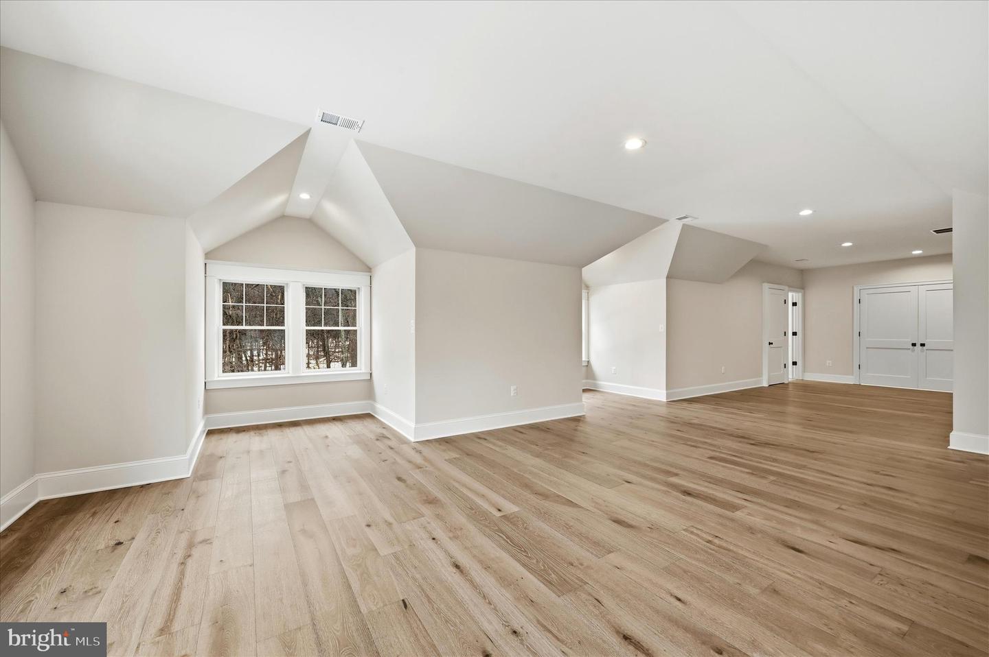 22597 REDHILL MANOR CT, LEESBURG, Virginia 20175, 5 Bedrooms Bedrooms, ,6 BathroomsBathrooms,Residential,For sale,22597 REDHILL MANOR CT,VALO2113704 MLS # VALO2113704