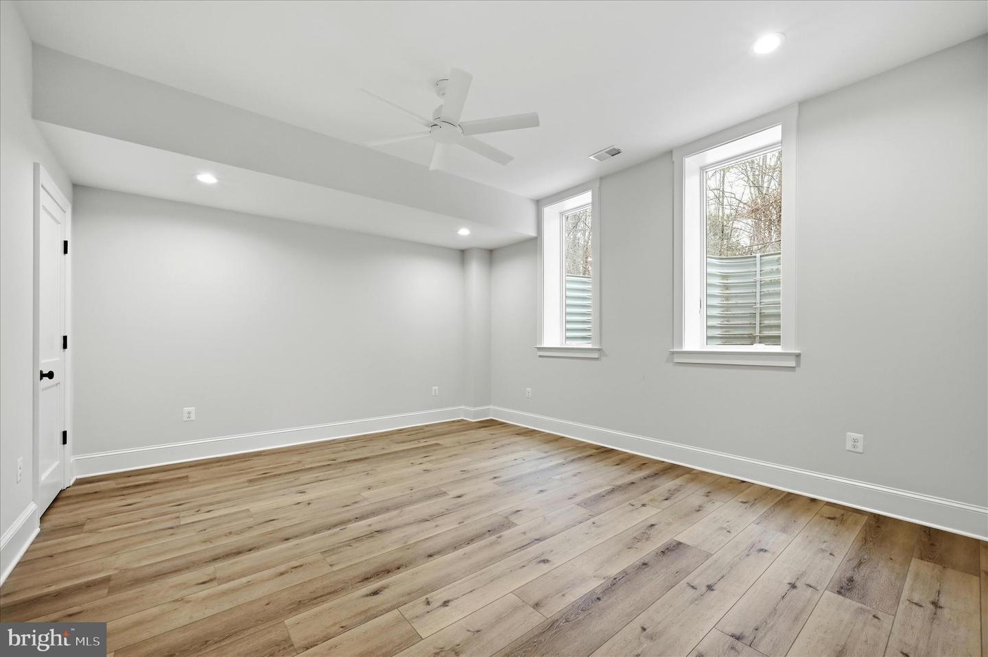 22597 REDHILL MANOR CT, LEESBURG, Virginia 20175, 5 Bedrooms Bedrooms, ,6 BathroomsBathrooms,Residential,For sale,22597 REDHILL MANOR CT,VALO2113704 MLS # VALO2113704