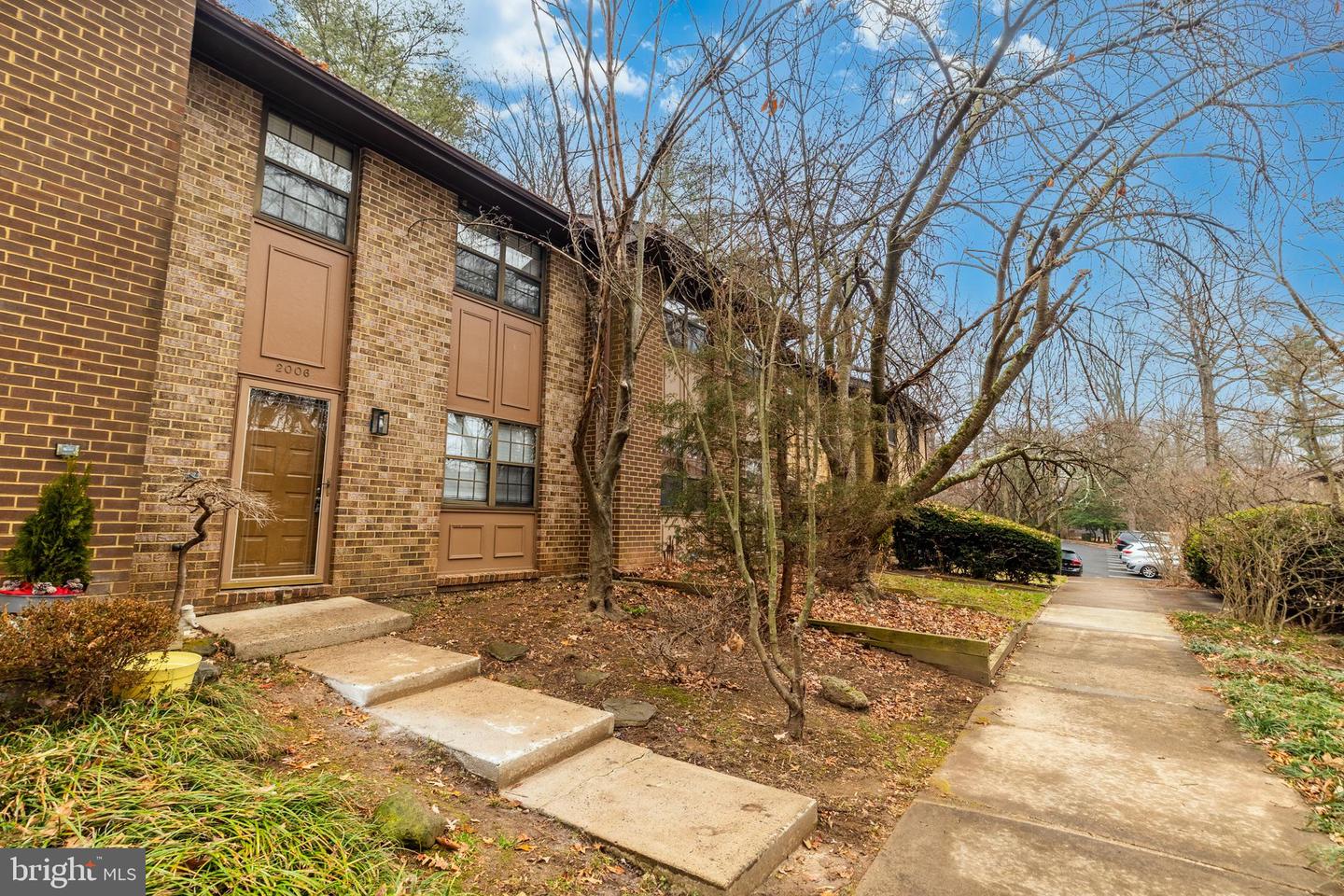 2006 HEADLANDS CIR, RESTON, Virginia 20191, 3 Bedrooms Bedrooms, ,2 BathroomsBathrooms,Residential,For sale,2006 HEADLANDS CIR,VAFX2285182 MLS # VAFX2285182 2006 HEADLANDS CIR, RESTON, Virginia 20191, 3 Bedrooms Bedrooms, ,2 BathroomsBathrooms,Residential,For sale,2006 HEADLANDS CIR,VAFX2285182 MLS # VAFX2285182