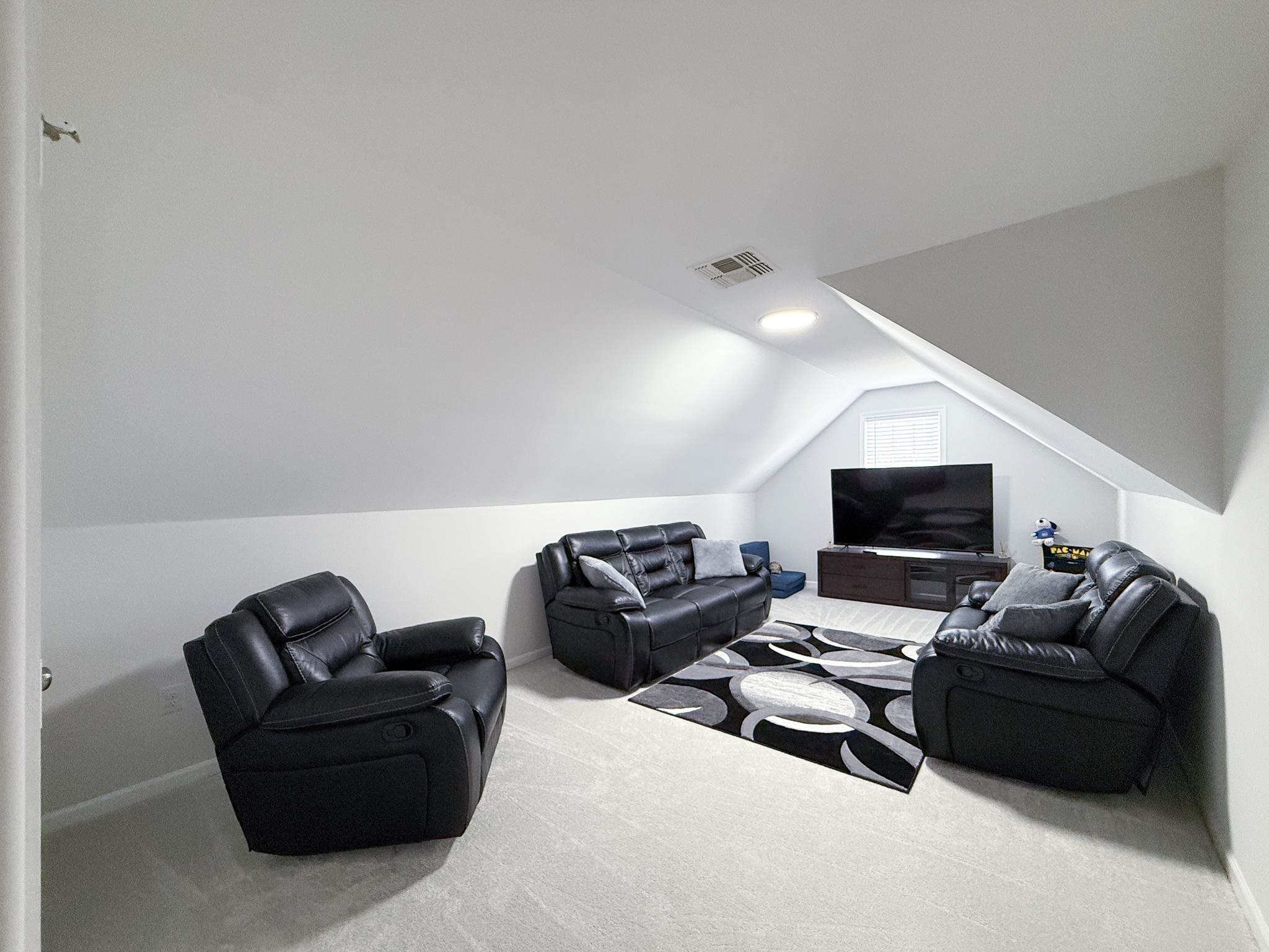 43 S WINDSONG CT, FISHERSVILLE, Virginia 22939, 4 Bedrooms Bedrooms, ,2 BathroomsBathrooms,Residential,43 S WINDSONG CT,673397 MLS # 673397