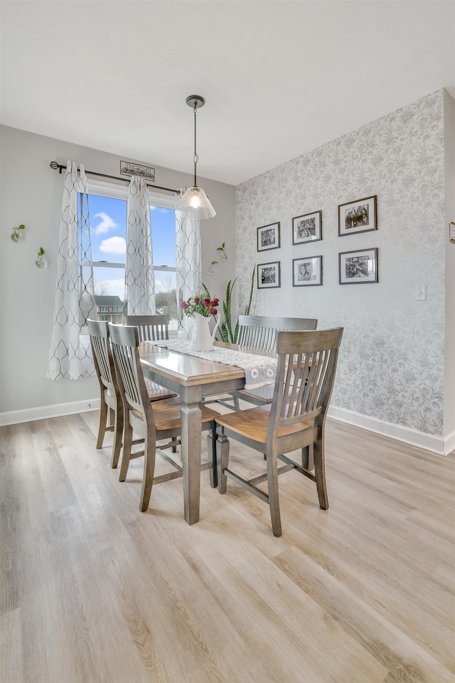 1900 W SAW MILL CT, MCGAHEYSVILLE, Virginia 22840, 3 Bedrooms Bedrooms, ,2 BathroomsBathrooms,Residential,1900 W SAW MILL CT,673402 MLS # 673402