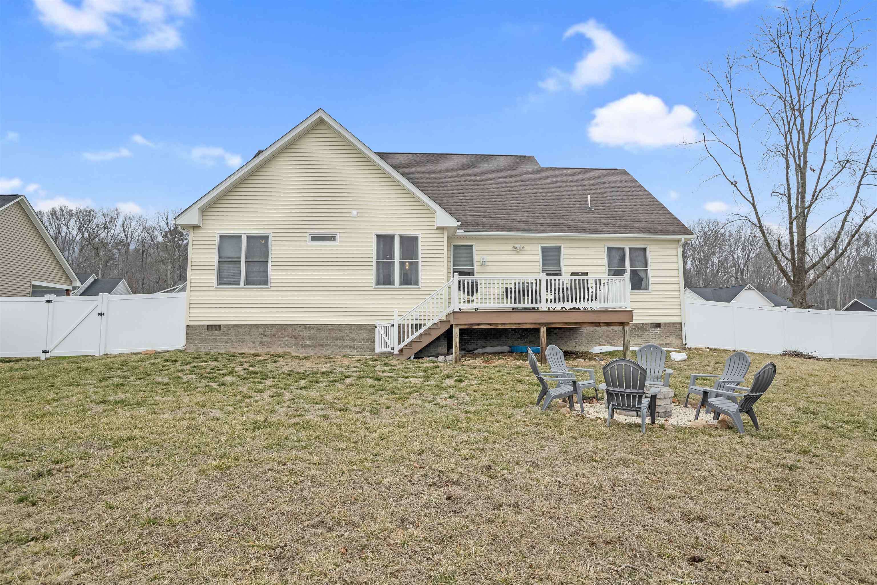 1900 W SAW MILL CT, MCGAHEYSVILLE, Virginia 22840, 3 Bedrooms Bedrooms, ,2 BathroomsBathrooms,Residential,1900 W SAW MILL CT,673402 MLS # 673402