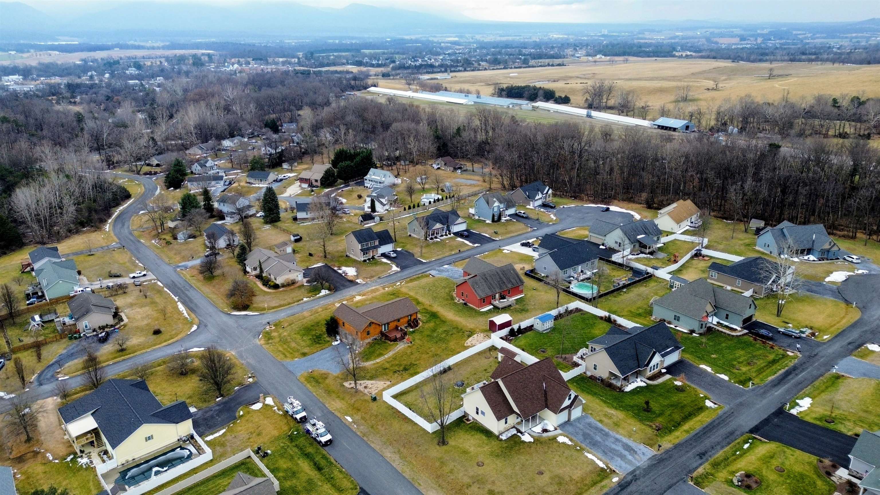 1900 W SAW MILL CT, MCGAHEYSVILLE, Virginia 22840, 3 Bedrooms Bedrooms, ,2 BathroomsBathrooms,Residential,1900 W SAW MILL CT,673402 MLS # 673402