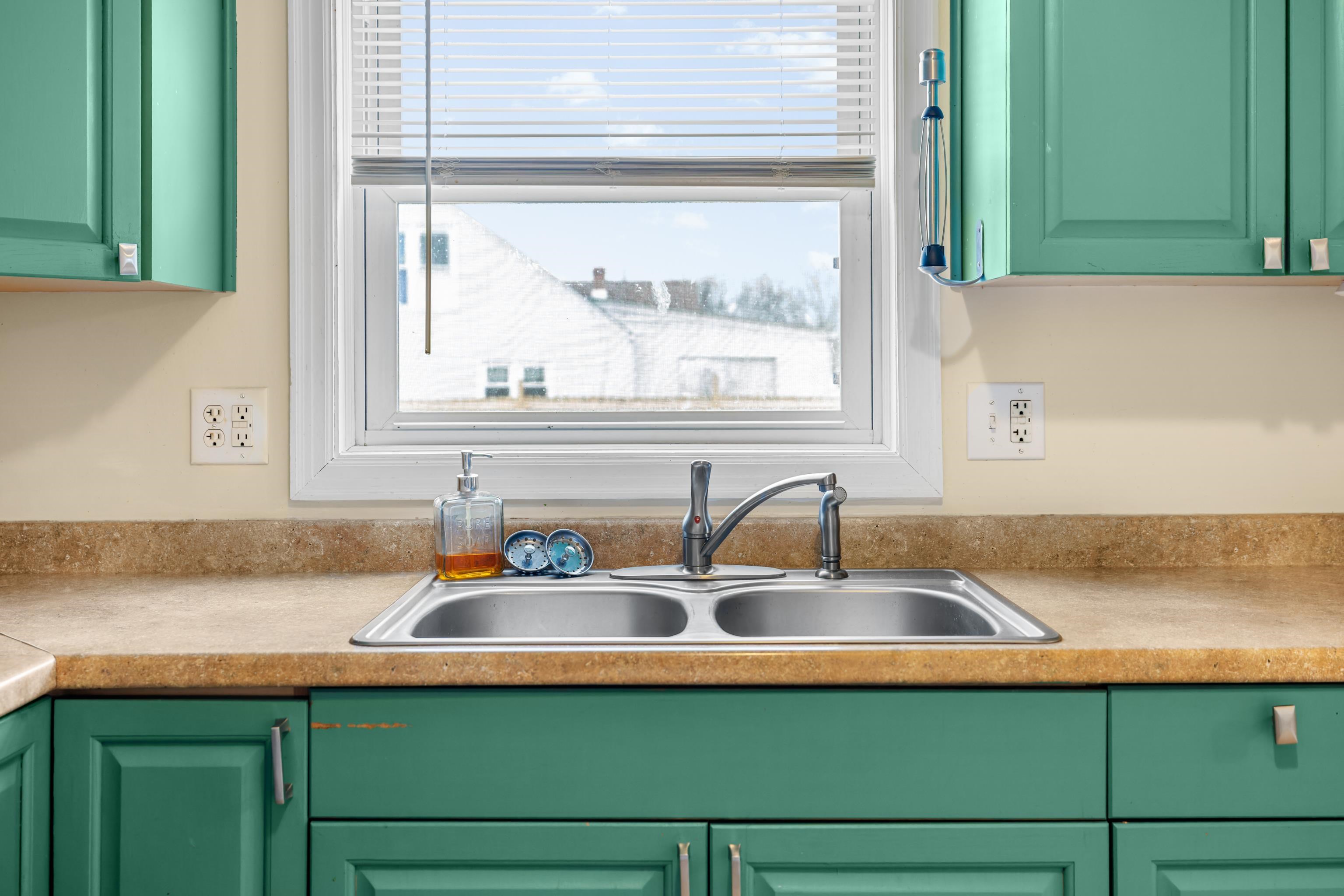 525 EAST SIDE HWY, WAYNESBORO, Virginia 22980, 2 Bedrooms Bedrooms, ,1 BathroomBathrooms,Residential,525 EAST SIDE HWY,673403 MLS # 673403 525 EAST SIDE HWY, WAYNESBORO, Virginia 22980, 2 Bedrooms Bedrooms, ,1 BathroomBathrooms,Residential,525 EAST SIDE HWY,673403 MLS # 673403