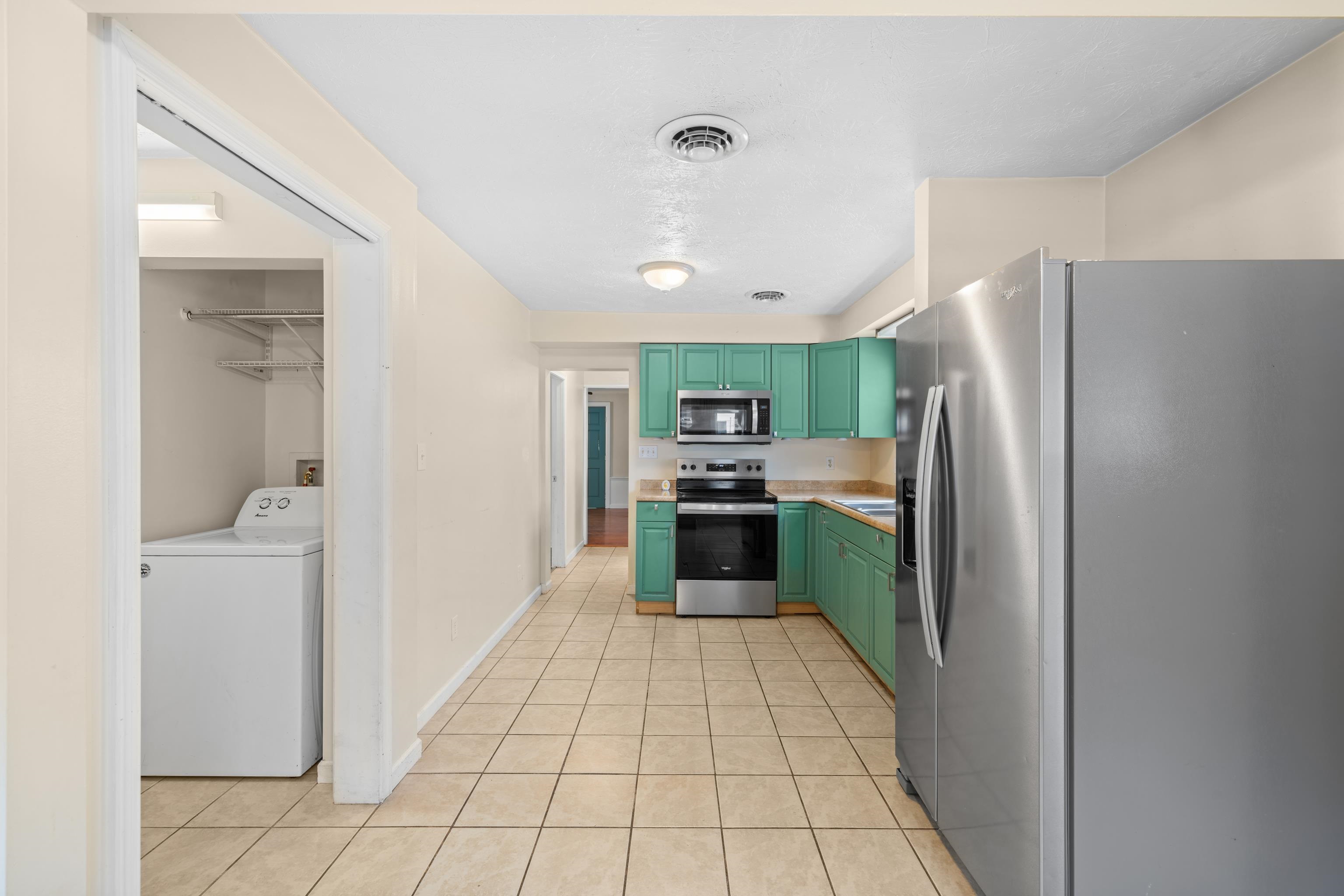 525 EAST SIDE HWY, WAYNESBORO, Virginia 22980, 2 Bedrooms Bedrooms, ,1 BathroomBathrooms,Residential,525 EAST SIDE HWY,673403 MLS # 673403 525 EAST SIDE HWY, WAYNESBORO, Virginia 22980, 2 Bedrooms Bedrooms, ,1 BathroomBathrooms,Residential,525 EAST SIDE HWY,673403 MLS # 673403