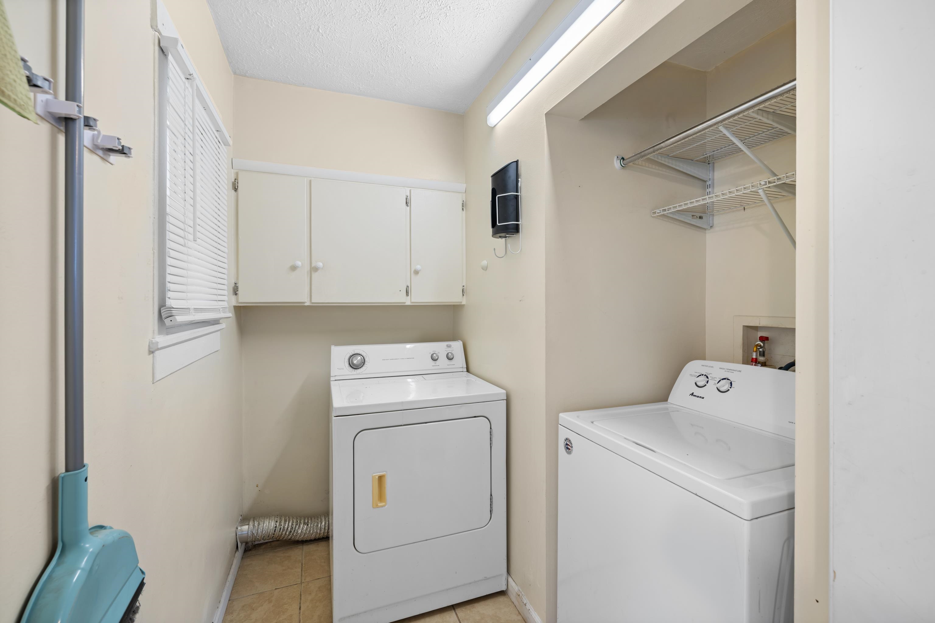 525 EAST SIDE HWY, WAYNESBORO, Virginia 22980, 2 Bedrooms Bedrooms, ,1 BathroomBathrooms,Residential,525 EAST SIDE HWY,673403 MLS # 673403 525 EAST SIDE HWY, WAYNESBORO, Virginia 22980, 2 Bedrooms Bedrooms, ,1 BathroomBathrooms,Residential,525 EAST SIDE HWY,673403 MLS # 673403