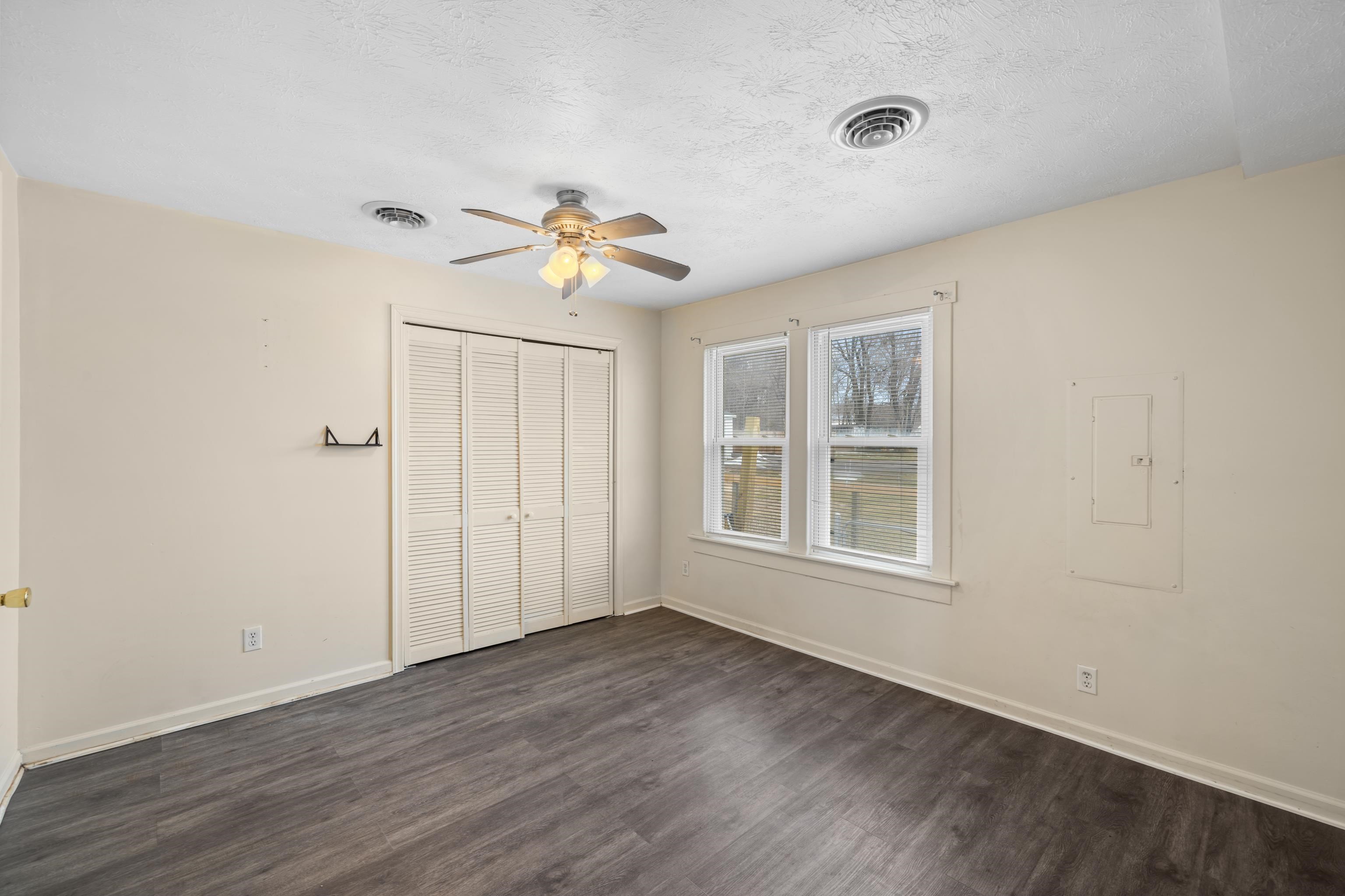 525 EAST SIDE HWY, WAYNESBORO, Virginia 22980, 2 Bedrooms Bedrooms, ,1 BathroomBathrooms,Residential,525 EAST SIDE HWY,673403 MLS # 673403 525 EAST SIDE HWY, WAYNESBORO, Virginia 22980, 2 Bedrooms Bedrooms, ,1 BathroomBathrooms,Residential,525 EAST SIDE HWY,673403 MLS # 673403