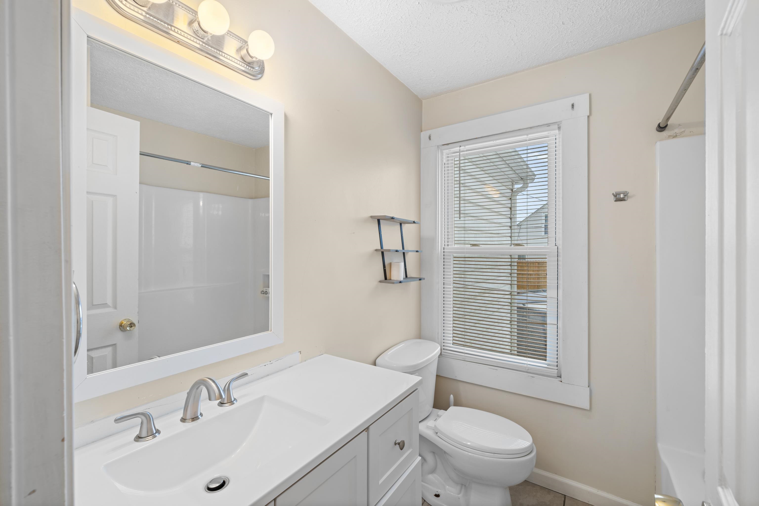 525 EAST SIDE HWY, WAYNESBORO, Virginia 22980, 2 Bedrooms Bedrooms, ,1 BathroomBathrooms,Residential,525 EAST SIDE HWY,673403 MLS # 673403 525 EAST SIDE HWY, WAYNESBORO, Virginia 22980, 2 Bedrooms Bedrooms, ,1 BathroomBathrooms,Residential,525 EAST SIDE HWY,673403 MLS # 673403