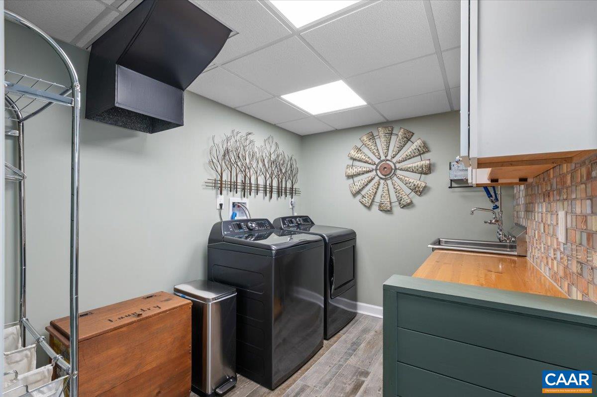 716 PREDDY CREEK RD, BARBOURSVILLE, Virginia 22923, 5 Bedrooms Bedrooms, ,3 BathroomsBathrooms,Residential,For sale,716 PREDDY CREEK RD,672429 MLS # 672429