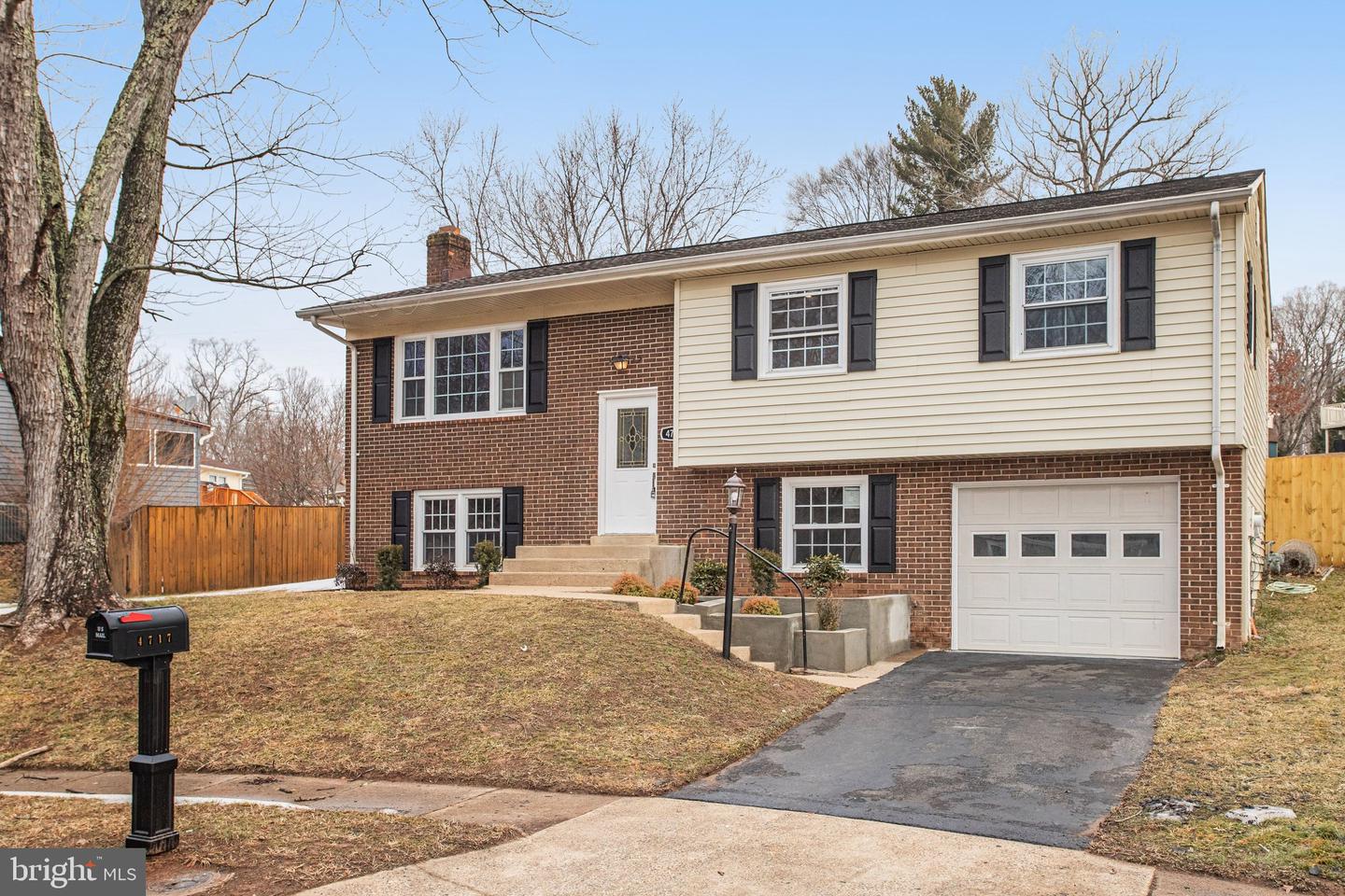 4717 LEHIGH CT, WOODBRIDGE, Virginia 22193, 4 Bedrooms Bedrooms, ,3 BathroomsBathrooms,Residential,For sale,4717 LEHIGH CT,VAPW2110672 MLS # VAPW2110672