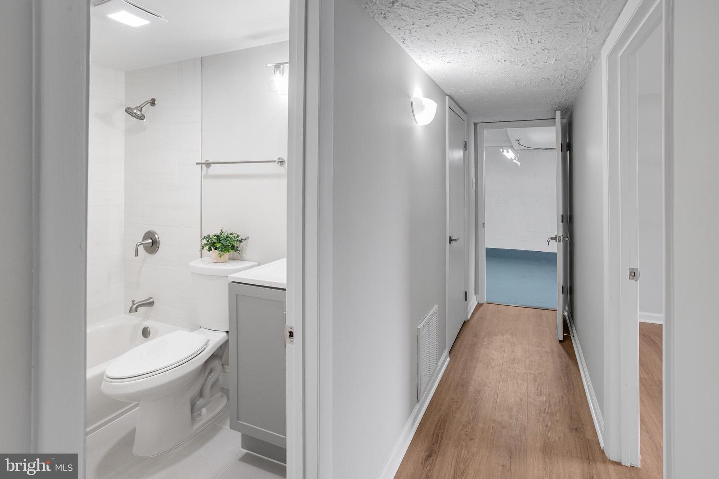 4717 LEHIGH CT, WOODBRIDGE, Virginia 22193, 4 Bedrooms Bedrooms, ,3 BathroomsBathrooms,Residential,For sale,4717 LEHIGH CT,VAPW2110672 MLS # VAPW2110672