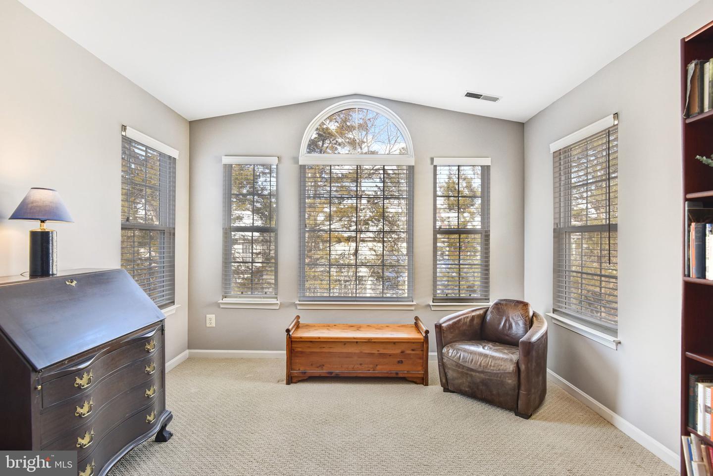 43078 FRANCIS SQ, CHANTILLY, Virginia 20152, 3 Bedrooms Bedrooms, ,2 BathroomsBathrooms,Residential,For sale,43078 FRANCIS SQ,VALO2114184 MLS # VALO2114184