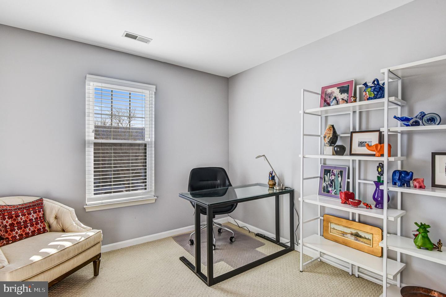 43078 FRANCIS SQ, CHANTILLY, Virginia 20152, 3 Bedrooms Bedrooms, ,2 BathroomsBathrooms,Residential,For sale,43078 FRANCIS SQ,VALO2114184 MLS # VALO2114184