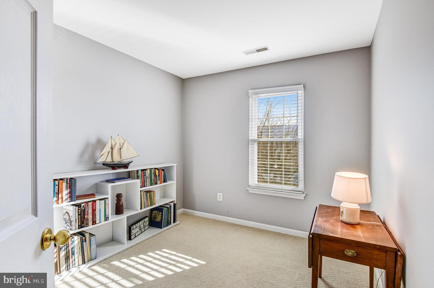 43078 FRANCIS SQ, CHANTILLY, Virginia 20152, 3 Bedrooms Bedrooms, ,2 BathroomsBathrooms,Residential,For sale,43078 FRANCIS SQ,VALO2114184 MLS # VALO2114184