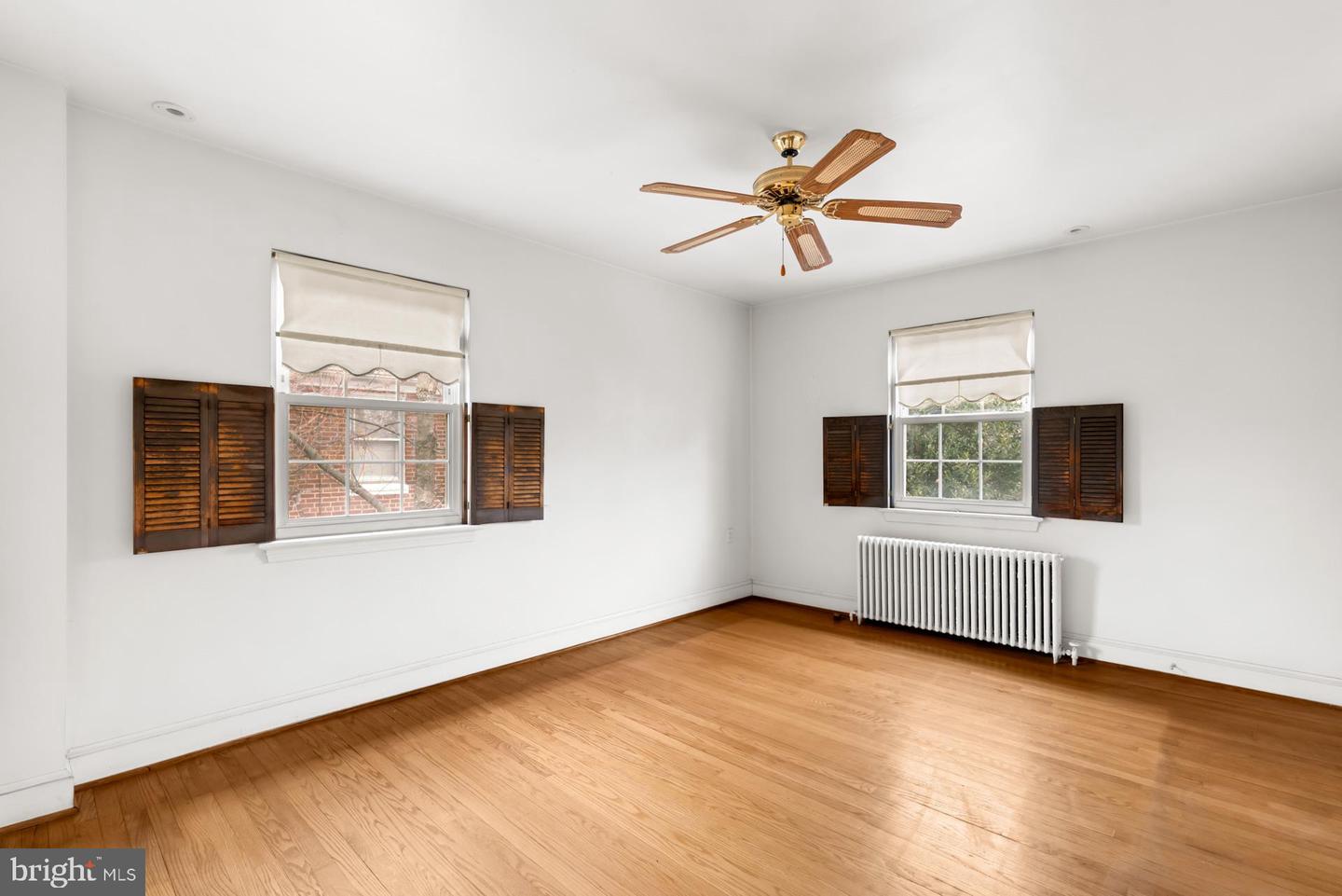 301 S IVY ST, ARLINGTON, Virginia 22204, 4 Bedrooms Bedrooms, 11 Rooms Rooms,3 BathroomsBathrooms,Residential,For sale,301 S IVY ST,VAAR2067888 MLS # VAAR2067888