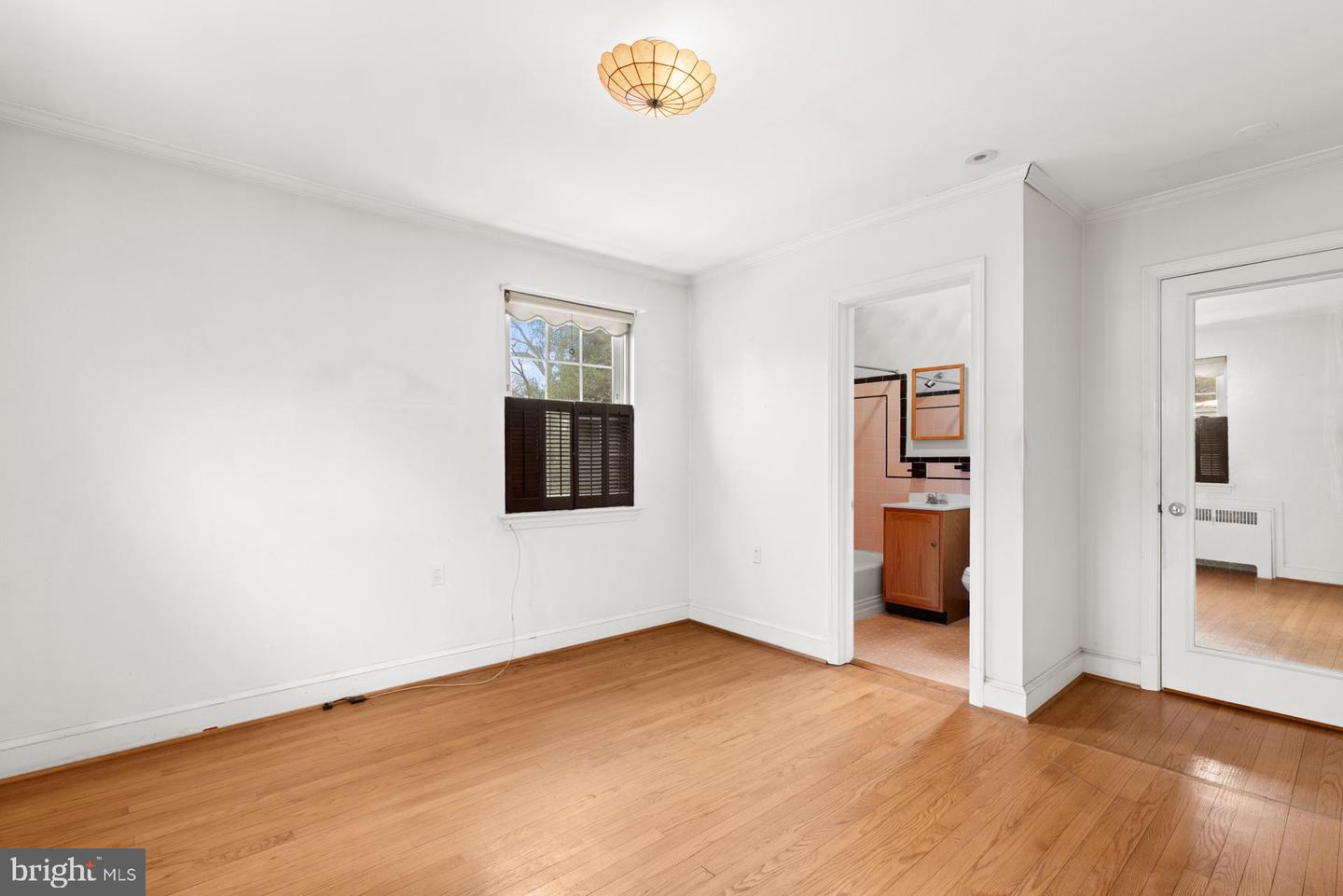 301 S IVY ST, ARLINGTON, Virginia 22204, 4 Bedrooms Bedrooms, 11 Rooms Rooms,3 BathroomsBathrooms,Residential,For sale,301 S IVY ST,VAAR2067888 MLS # VAAR2067888