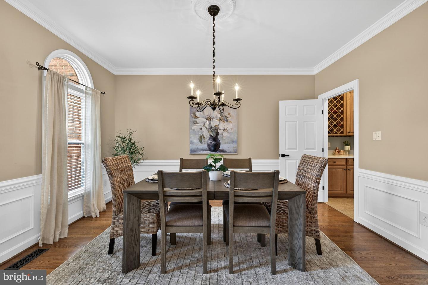 7243 WINDSOR CT, WARRENTON, Virginia 20186, 4 Bedrooms Bedrooms, ,2 BathroomsBathrooms,Residential,For sale,7243 WINDSOR CT,VAFQ2020176 MLS # VAFQ2020176