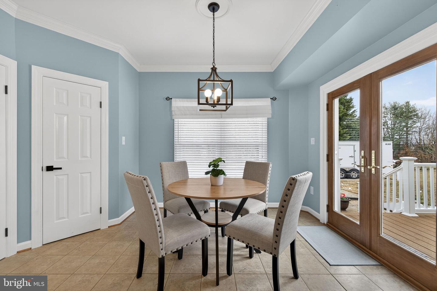 7243 WINDSOR CT, WARRENTON, Virginia 20186, 4 Bedrooms Bedrooms, ,2 BathroomsBathrooms,Residential,For sale,7243 WINDSOR CT,VAFQ2020176 MLS # VAFQ2020176