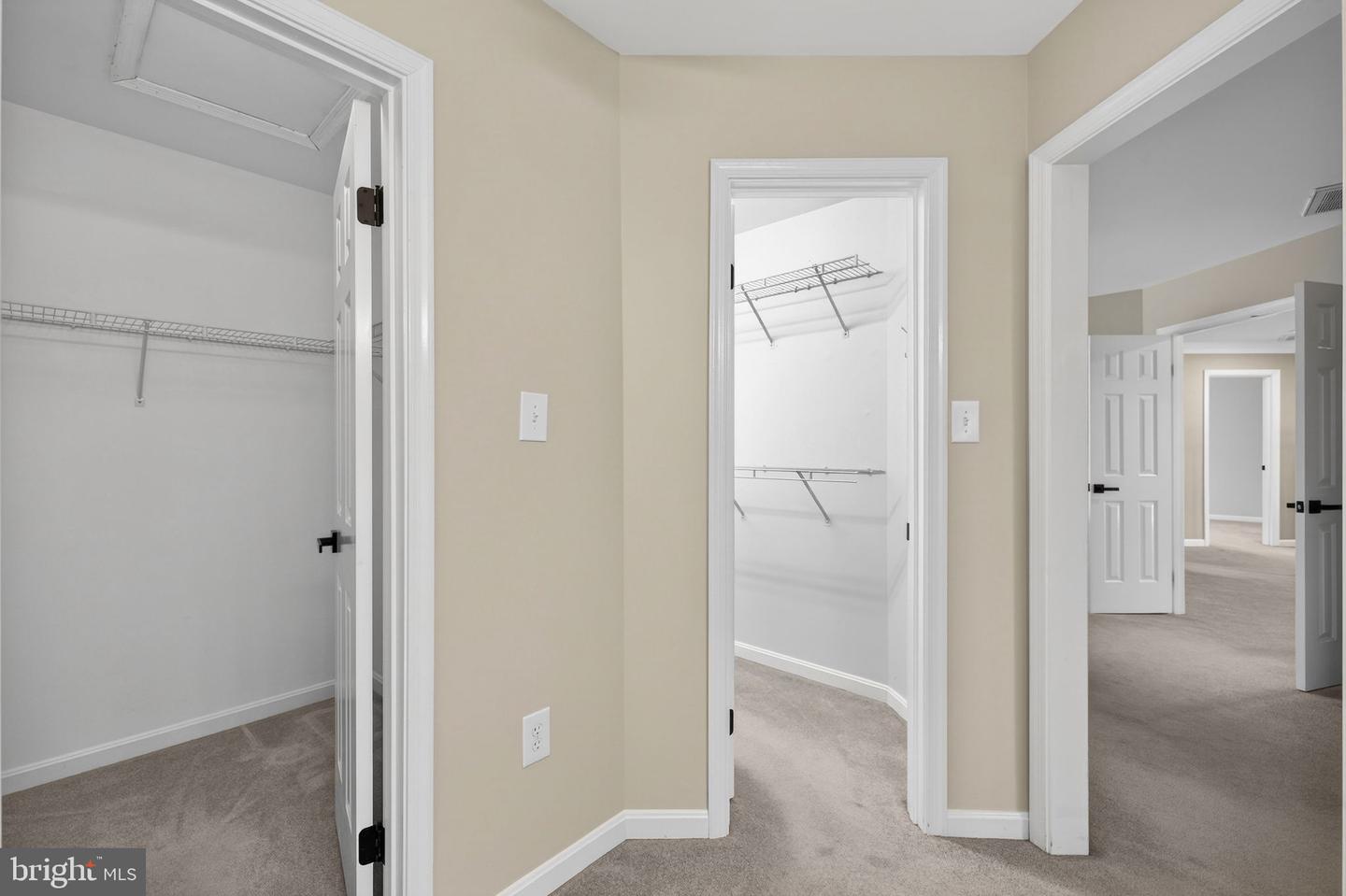 7243 WINDSOR CT, WARRENTON, Virginia 20186, 4 Bedrooms Bedrooms, ,2 BathroomsBathrooms,Residential,For sale,7243 WINDSOR CT,VAFQ2020176 MLS # VAFQ2020176