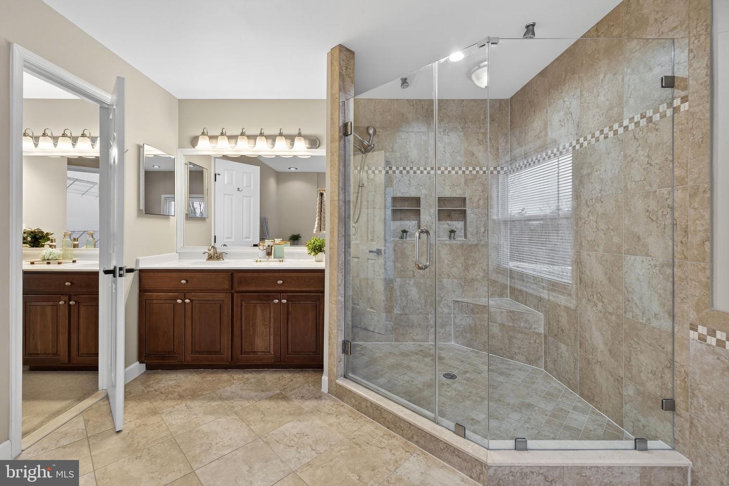 7243 WINDSOR CT, WARRENTON, Virginia 20186, 4 Bedrooms Bedrooms, ,2 BathroomsBathrooms,Residential,For sale,7243 WINDSOR CT,VAFQ2020176 MLS # VAFQ2020176