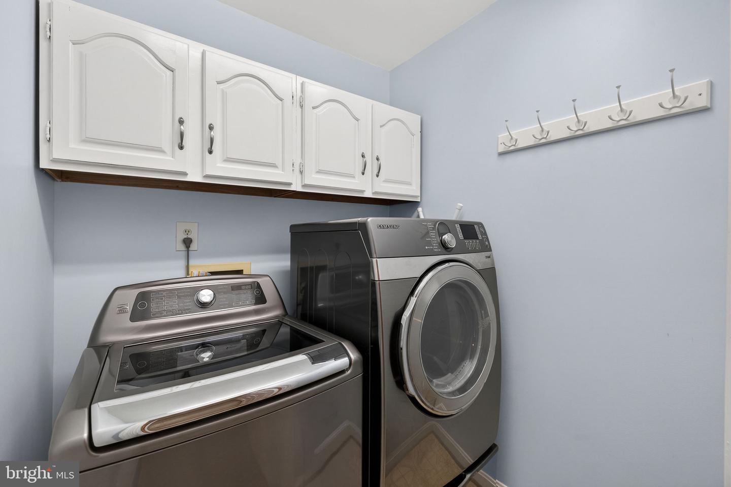 7243 WINDSOR CT, WARRENTON, Virginia 20186, 4 Bedrooms Bedrooms, ,2 BathroomsBathrooms,Residential,For sale,7243 WINDSOR CT,VAFQ2020176 MLS # VAFQ2020176