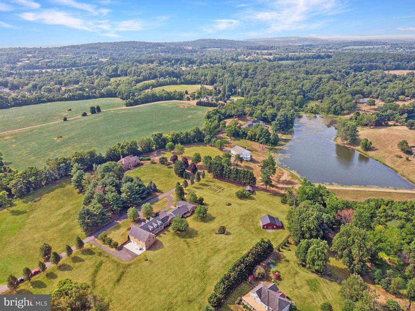 39937 CHARLES TOWN PIKE, HAMILTON, Virginia 20158, 4 Bedrooms Bedrooms, ,3 BathroomsBathrooms,Residential,For sale,39937 CHARLES TOWN PIKE,VALO2114592 MLS # VALO2114592