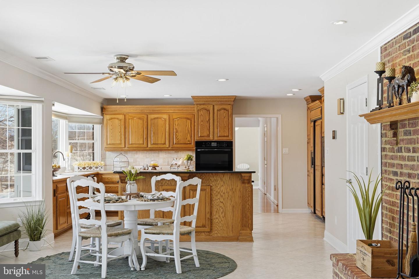 39937 CHARLES TOWN PIKE, HAMILTON, Virginia 20158, 4 Bedrooms Bedrooms, ,3 BathroomsBathrooms,Residential,For sale,39937 CHARLES TOWN PIKE,VALO2114592 MLS # VALO2114592