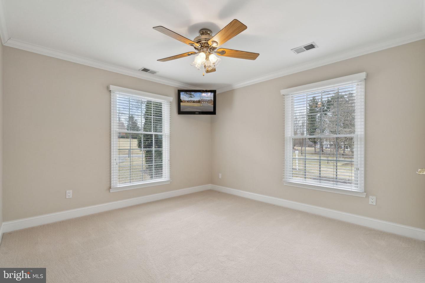 39937 CHARLES TOWN PIKE, HAMILTON, Virginia 20158, 4 Bedrooms Bedrooms, ,3 BathroomsBathrooms,Residential,For sale,39937 CHARLES TOWN PIKE,VALO2114592 MLS # VALO2114592