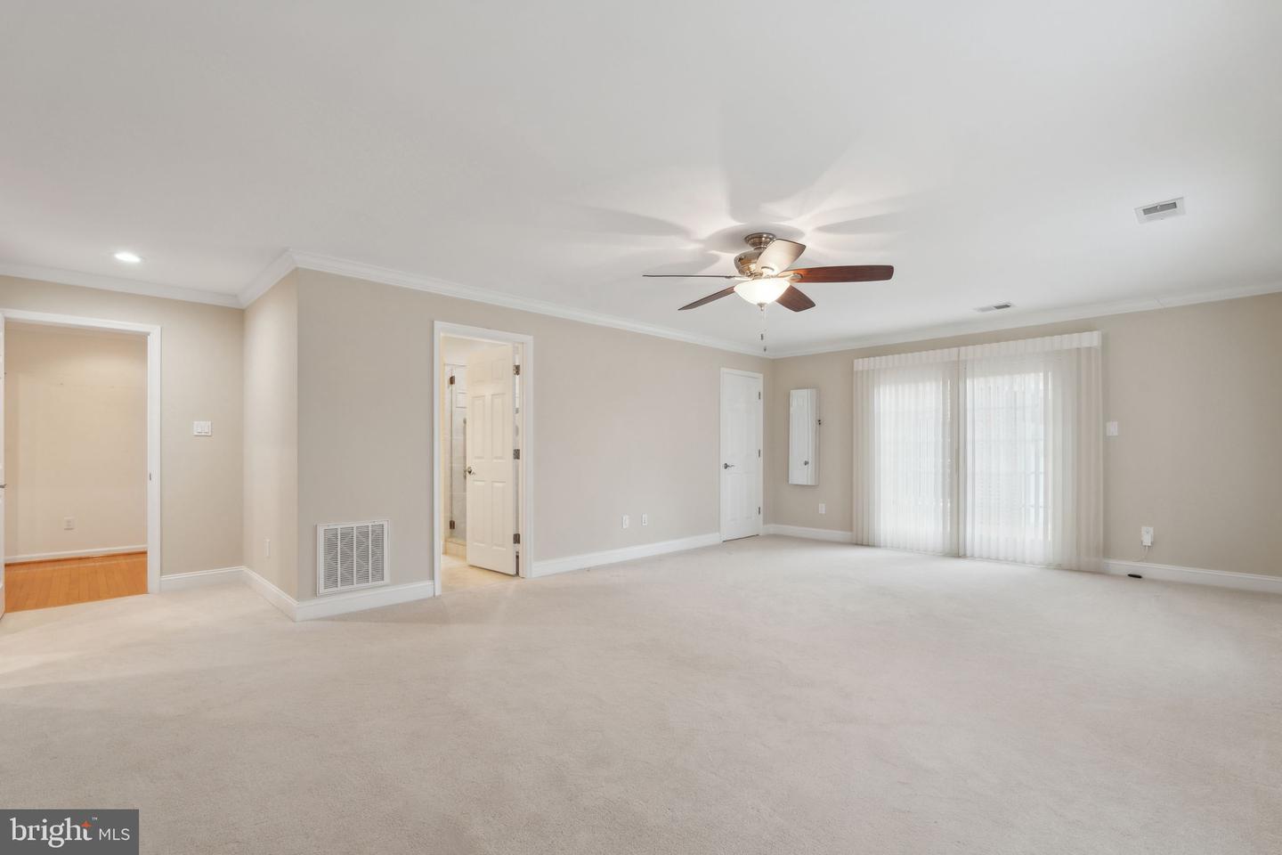 39937 CHARLES TOWN PIKE, HAMILTON, Virginia 20158, 4 Bedrooms Bedrooms, ,3 BathroomsBathrooms,Residential,For sale,39937 CHARLES TOWN PIKE,VALO2114592 MLS # VALO2114592