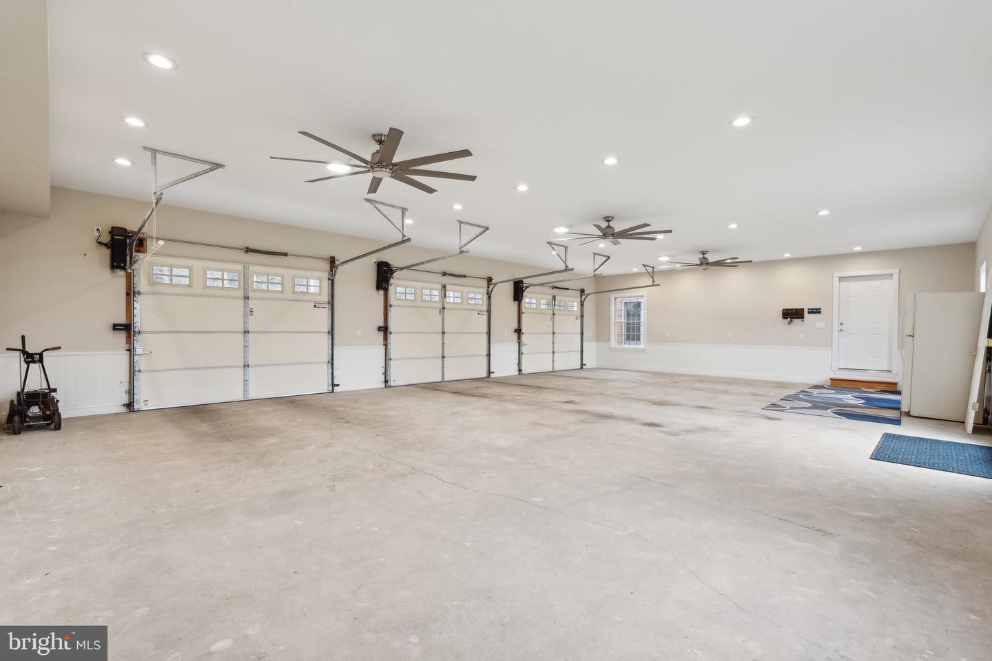 39937 CHARLES TOWN PIKE, HAMILTON, Virginia 20158, 4 Bedrooms Bedrooms, ,3 BathroomsBathrooms,Residential,For sale,39937 CHARLES TOWN PIKE,VALO2114592 MLS # VALO2114592