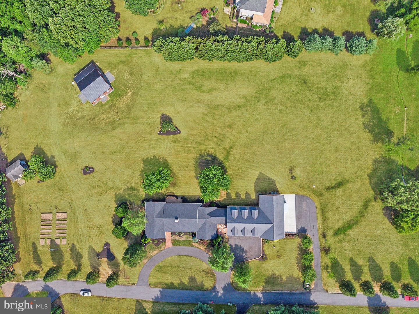 39937 CHARLES TOWN PIKE, HAMILTON, Virginia 20158, 4 Bedrooms Bedrooms, ,3 BathroomsBathrooms,Residential,For sale,39937 CHARLES TOWN PIKE,VALO2114592 MLS # VALO2114592