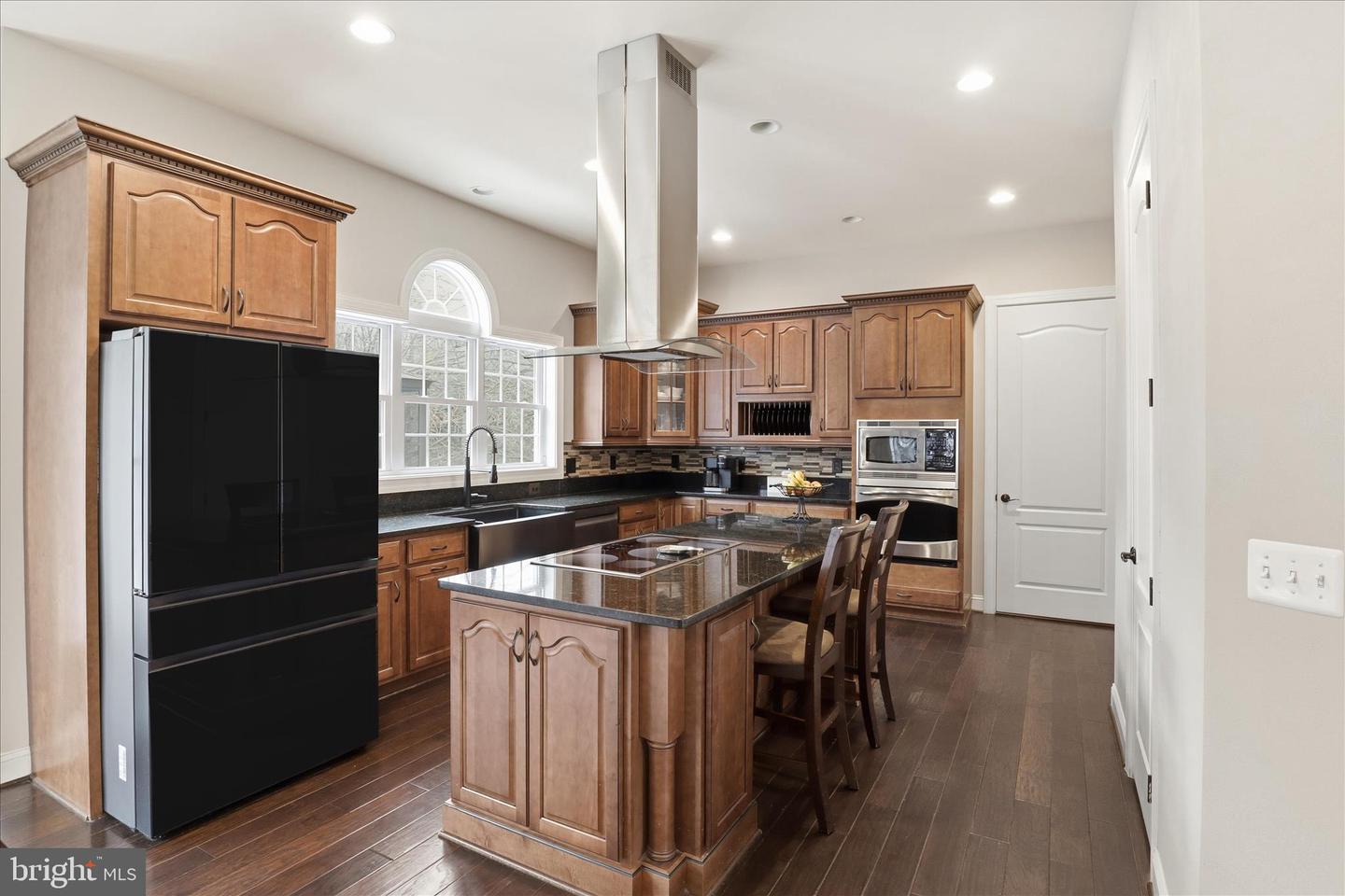 7501 CLIFTON RD, CLIFTON, Virginia 20124, 6 Bedrooms Bedrooms, ,5 BathroomsBathrooms,Residential,For sale,7501 CLIFTON RD,VAFX2287528 MLS # VAFX2287528