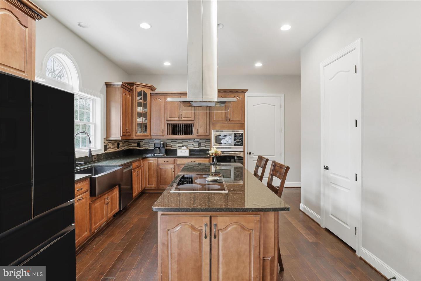 7501 CLIFTON RD, CLIFTON, Virginia 20124, 6 Bedrooms Bedrooms, ,5 BathroomsBathrooms,Residential,For sale,7501 CLIFTON RD,VAFX2287528 MLS # VAFX2287528