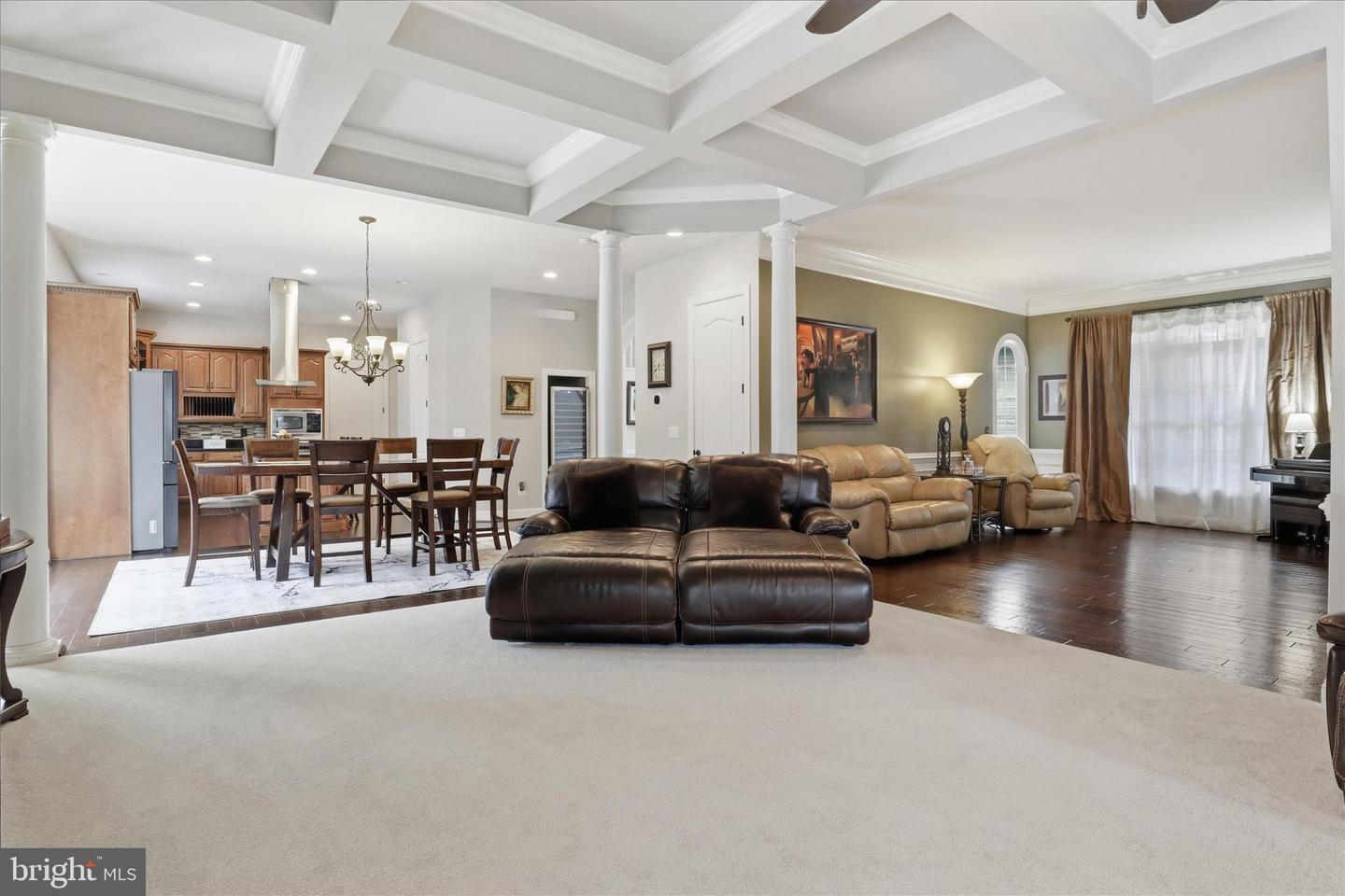 7501 CLIFTON RD, CLIFTON, Virginia 20124, 6 Bedrooms Bedrooms, ,5 BathroomsBathrooms,Residential,For sale,7501 CLIFTON RD,VAFX2287528 MLS # VAFX2287528