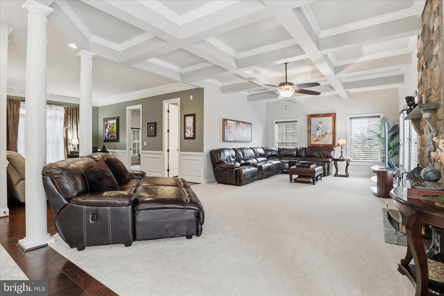 7501 CLIFTON RD, CLIFTON, Virginia 20124, 6 Bedrooms Bedrooms, ,5 BathroomsBathrooms,Residential,For sale,7501 CLIFTON RD,VAFX2287528 MLS # VAFX2287528