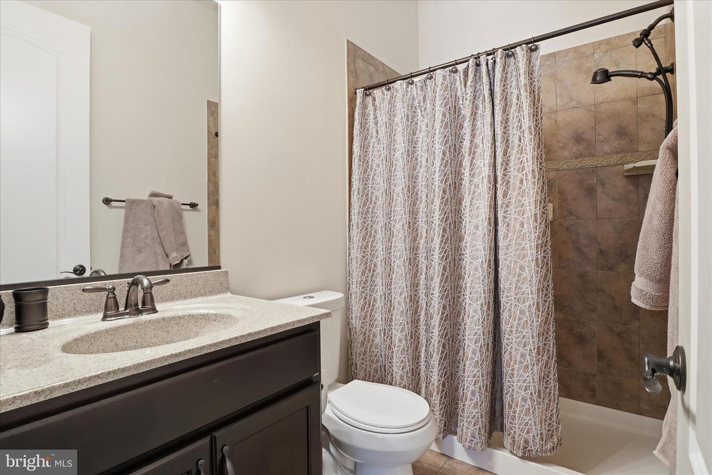 7501 CLIFTON RD, CLIFTON, Virginia 20124, 6 Bedrooms Bedrooms, ,5 BathroomsBathrooms,Residential,For sale,7501 CLIFTON RD,VAFX2287528 MLS # VAFX2287528