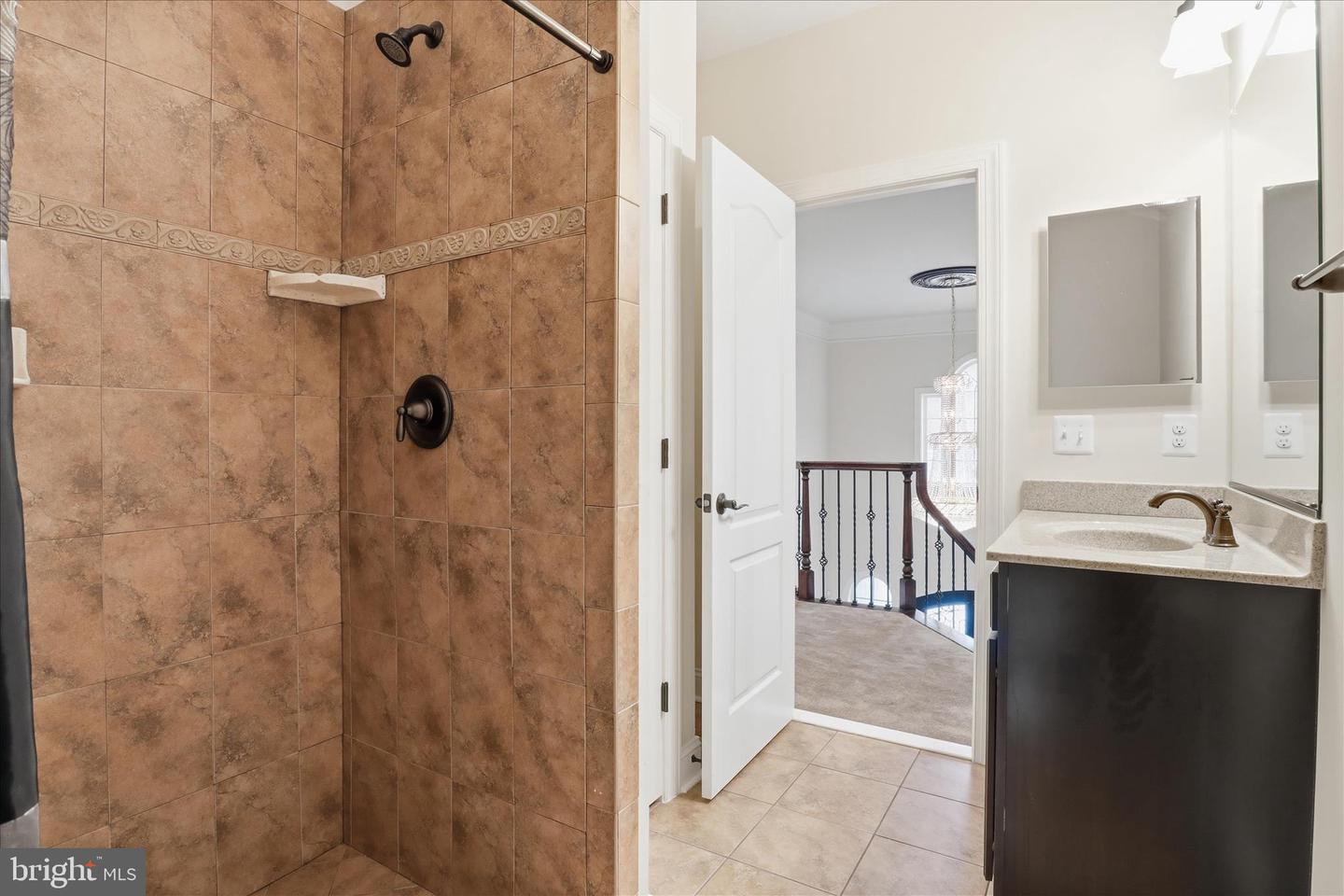 7501 CLIFTON RD, CLIFTON, Virginia 20124, 6 Bedrooms Bedrooms, ,5 BathroomsBathrooms,Residential,For sale,7501 CLIFTON RD,VAFX2287528 MLS # VAFX2287528