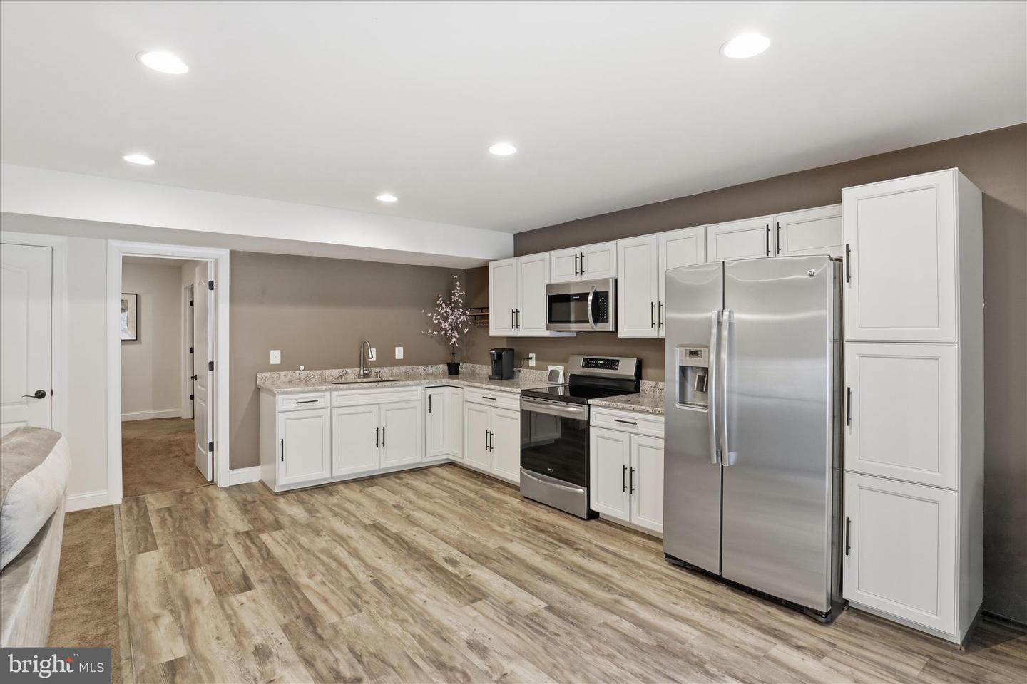 7501 CLIFTON RD, CLIFTON, Virginia 20124, 6 Bedrooms Bedrooms, ,5 BathroomsBathrooms,Residential,For sale,7501 CLIFTON RD,VAFX2287528 MLS # VAFX2287528