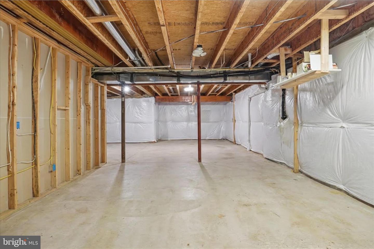 7501 CLIFTON RD, CLIFTON, Virginia 20124, 6 Bedrooms Bedrooms, ,5 BathroomsBathrooms,Residential,For sale,7501 CLIFTON RD,VAFX2287528 MLS # VAFX2287528